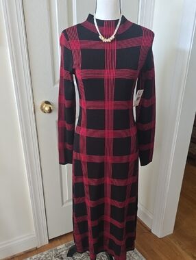 DANNY AND NICOLE BRAND WOMEN'S BLACK & RED SWEATER DRESS SIZE SMALL
